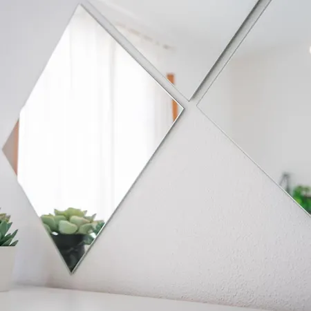Minimalist Chic A Villanova 3bdr - 2bth - Wifi Apartment
